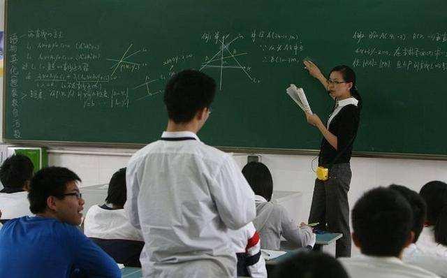中小学出现“男教师荒”，为什么很多优秀男生都不愿意当老师？