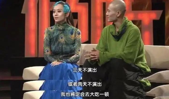 “她是精是仙”，20年前被冯小刚盛赞的杨丽萍，如今怎么样了？