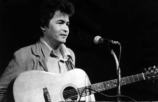 John Prine感染新冠离世，两次荣获格莱美奖，逝世令人惋惜不已