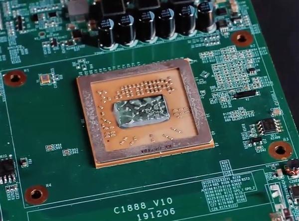 中国芯崛起！国产CPU正式发布，性能媲美Intel酷睿i5