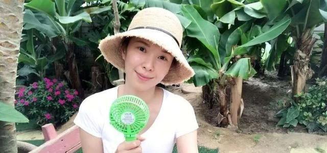 《第8号当铺》演员现状：45岁女主素颜幻灭，58岁男主成潮流帅爸