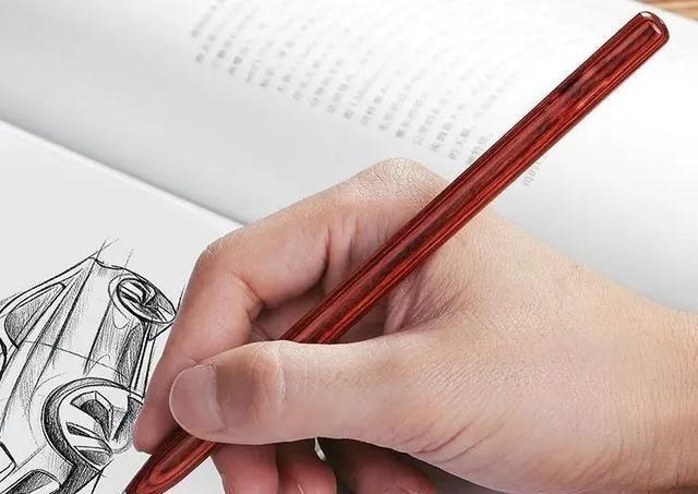 德国设计“永恒笔”！不用墨水，永久书写，一支就能用一生