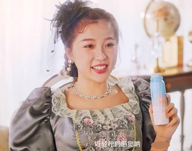 虞书欣难道是青2广告代言人？已为品牌商拍过4个广告了