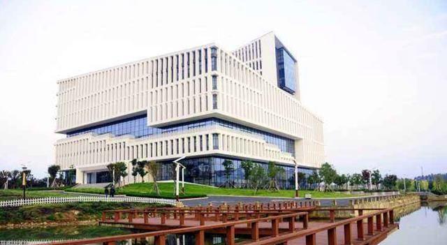 安徽省高校图书馆，各所大学的地标建筑，看看哪个图书馆最气派