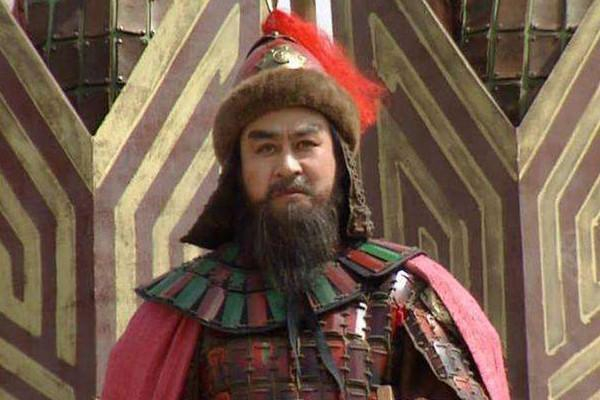 郭图的计谋几乎都是错的，可袁绍为何那么爱郭图？原因只有一个