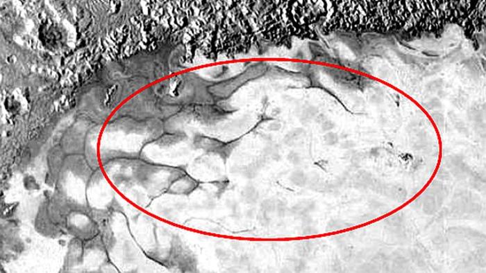 冥王星上存在地下海洋，科学家：很可能已经孕育出外星生命了！