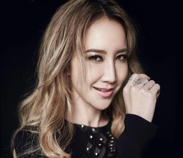 一夜死亡2667人！歌星蕾哈娜豪捐一亿，“铁公鸡”李玟一分不捐