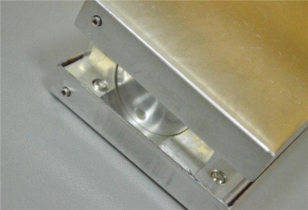 玻璃门地弹簧维修方法 玻璃门地弹簧的常见故障
