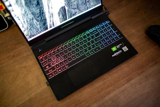 i7 11800h和i7 12700h哪个好 w700d1q75cms.jpg