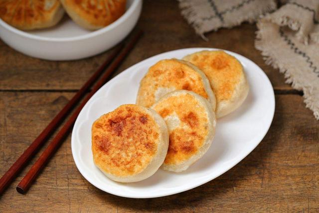 原来洋葱猪肉馅饼更美味，香气四溢超好吃，孩子们馋得不行