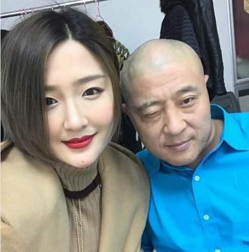 张玉娇：被赵本山评价，曾是一个助演，为何如今住豪宅戴翡翠？