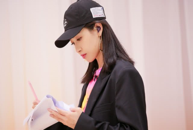 新剧三男主设定告吹,粉丝开撕工作室,宋茜发文安抚