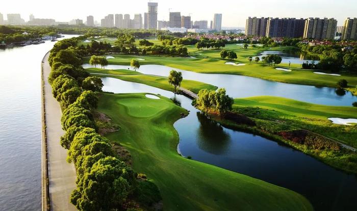 颖奕安亭高尔夫俱乐部获得中国#2，全球#68的世界白金俱乐部排名