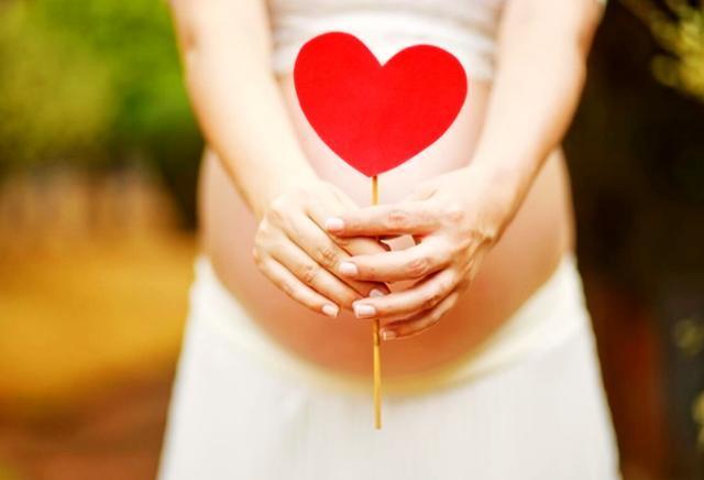 怀孕后的孕吐，孕妈不要忽视它对身体的影响，严重时可能引发流产