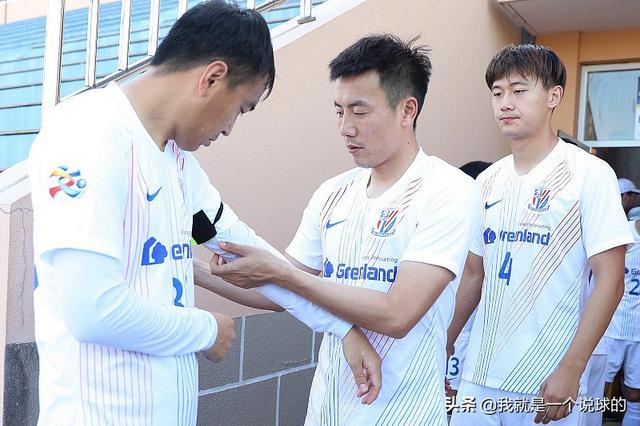 训练赛之后，申花聊天群好热闹，冯潇霆说出球队没签郑达伦的原因