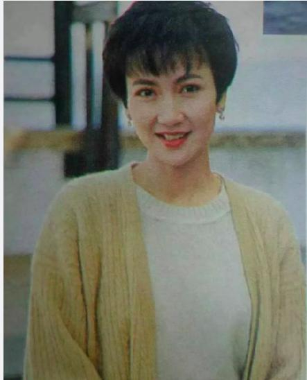童年时期都把赵雅芝当女神，原来叶童陈美琪年轻时颜值也这么能打