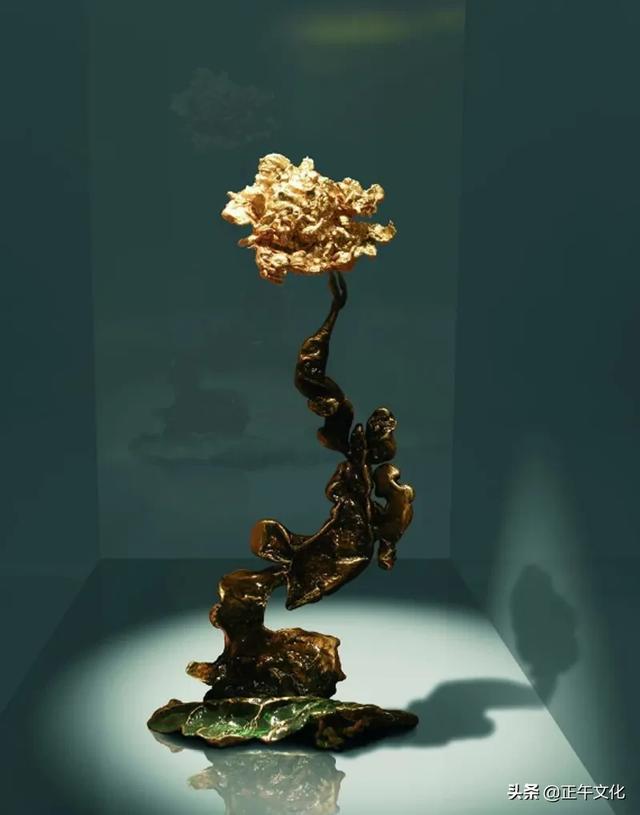 盐设计 · 给雷峰塔穿上铜衣的朱炳仁，用熔铜打造五彩的铜雕艺术