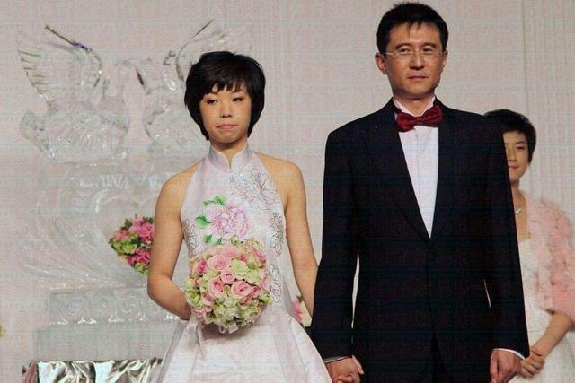 乒乓球冠军张怡宁现状，39岁很贤惠，60岁丈夫是富豪