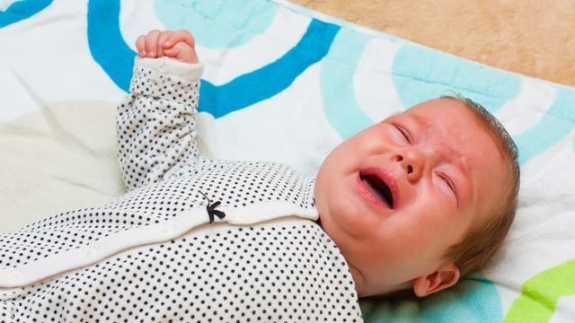 宝宝哭得“撕心裂肺”，元凶可能是“肠绞痛”，家长别不在意