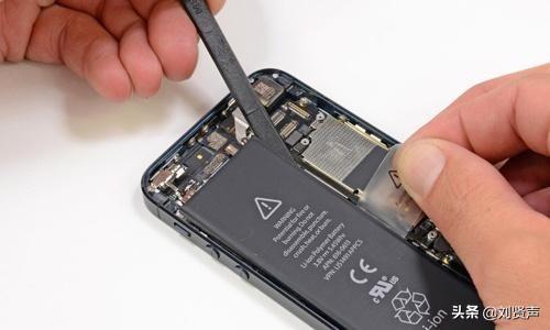 IPhone XR用了一年电池容量93%正常吗？