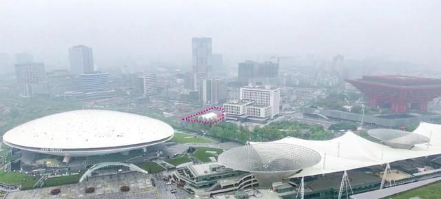 上海城建再添一处小细节：梅赛德斯中心对面