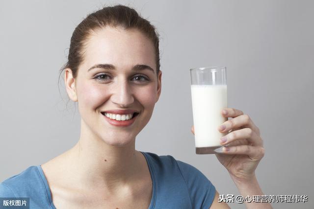喝牛奶就拉肚子是乳糖不耐受吗？未必，这3种喝奶方式才健康