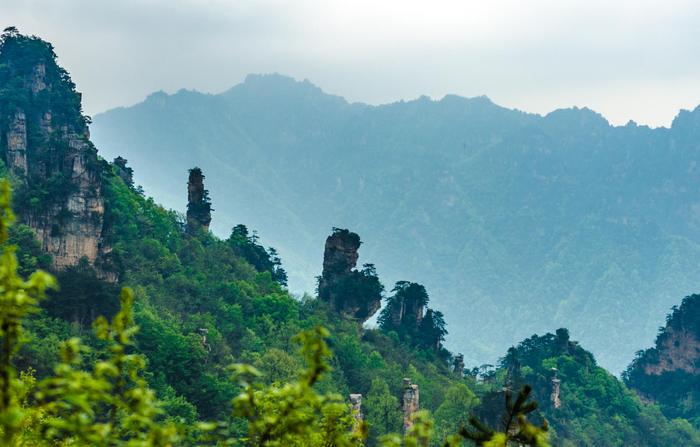 湖南最著名的旅游景区，中国首个国家森林公园，美若仙境值得一去