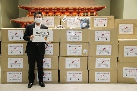 韩国市长向日本捐赠防疫物资，6.6万国民向青瓦台请愿将其免职