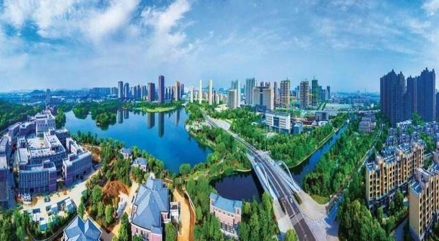 江苏户籍人口最多的市，也是黄淮地区最大的城市