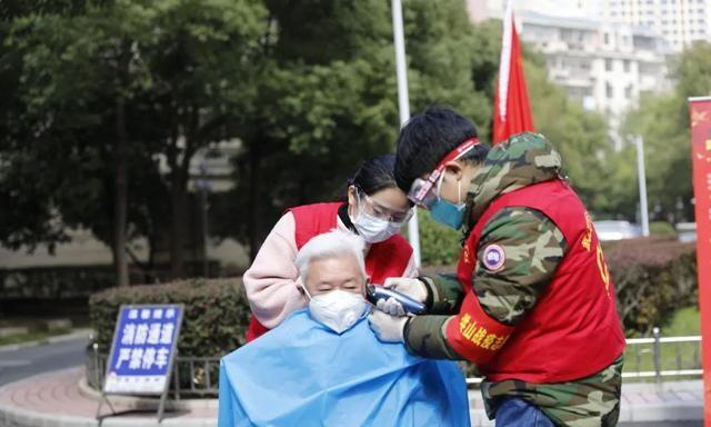 武汉地铁做引擎 助推城市建设重振