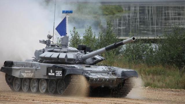 阿玛塔只是噱头，俄军主力坦克还是改进型T72：坦克两项专用赛车