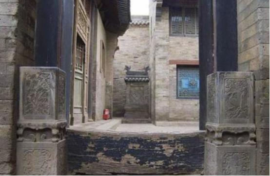 古代房屋门槛有什么作用？封建礼制的身份象征背后，还有实用意义