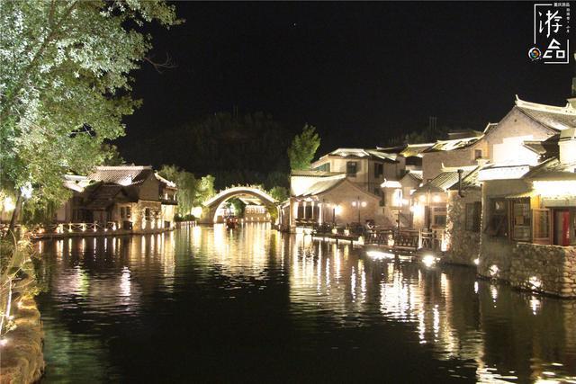北京郊区的明代长城，全国独家的夜游体验，没有护栏更显刺激！