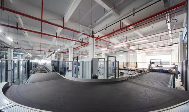 这家家居公司打造了一座AI工厂，燃爆了