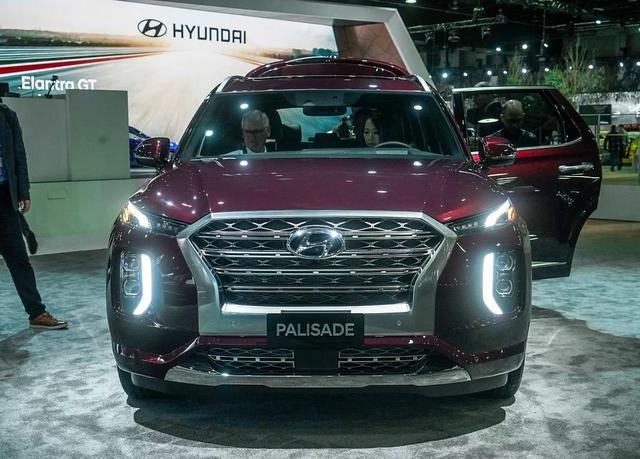 现代旗舰SUV即将引入，比昂科旗大，若卖25万能打赢汉兰达吗？
