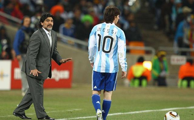 马拉多纳后悔让梅西穿上阿根廷10号，瓜迪奥拉对后者准确定位