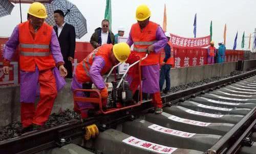 铁路建设再扩资，全国高铁哪家强？广东里程最多，江浙不如江西？