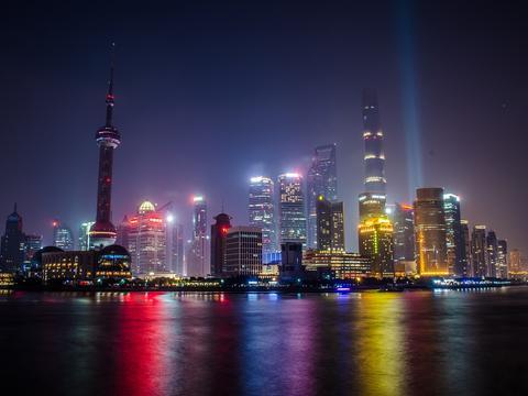 上海出现“抛房潮”？上海房地产市场怎么了？房价这是要降了吗？