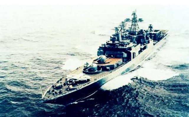 反潜驱逐舰改装成护卫舰，面对北约追杀，谁来保护俄罗斯核潜艇？