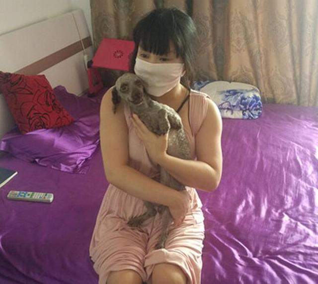 整容200多次，花费400多万的“红粉宝宝”，如今变成什么样了？