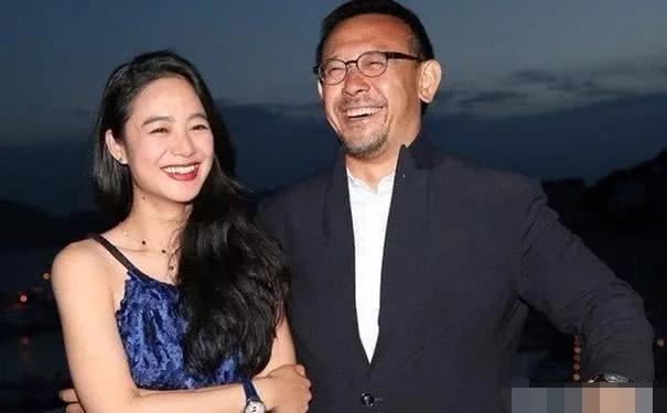 看完姜文的老婆，再看姜武的老婆，兄弟俩不一样的审美 ！