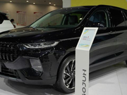 轴距达2900mm 新宝骏RS-7会是销量的转折点？