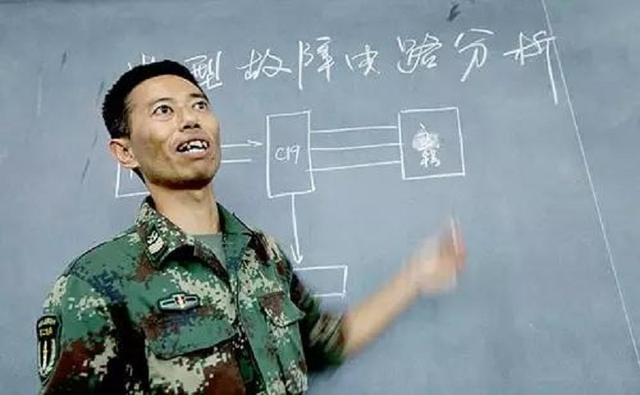 “中国兵王”王忠心：农村出身的他，将军见到都要给他敬礼问好