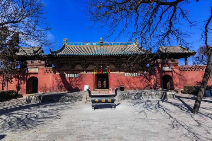 山西一座载入世界文化遗产名录的寺庙，原名京城寺，有千年历史