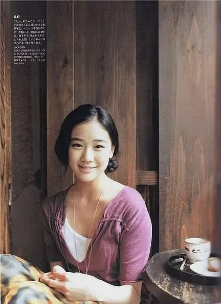 凭孕照火出圈,人淡如菊却形成独立派系,男女通杀的新顶流?!