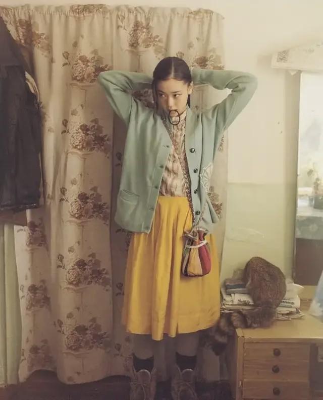 凭孕照火出圈,人淡如菊却形成独立派系,男女通杀的新顶流?!