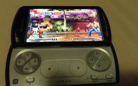 一代经典PSP手机，侧滑盖游戏键盘能打拳皇97，如今还值200块