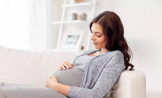 孕期的这几种表现，可能导致胎儿营养不良，孕妈们需谨慎