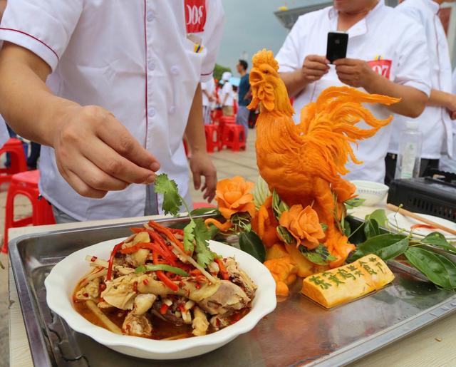 1300岁的东安鸡 从醋鸡到东安鸡的化茧成蝶 不输C位名菜剁椒鱼头