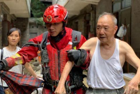 贵州遵义遭遇强降雨 26名被困群众获救